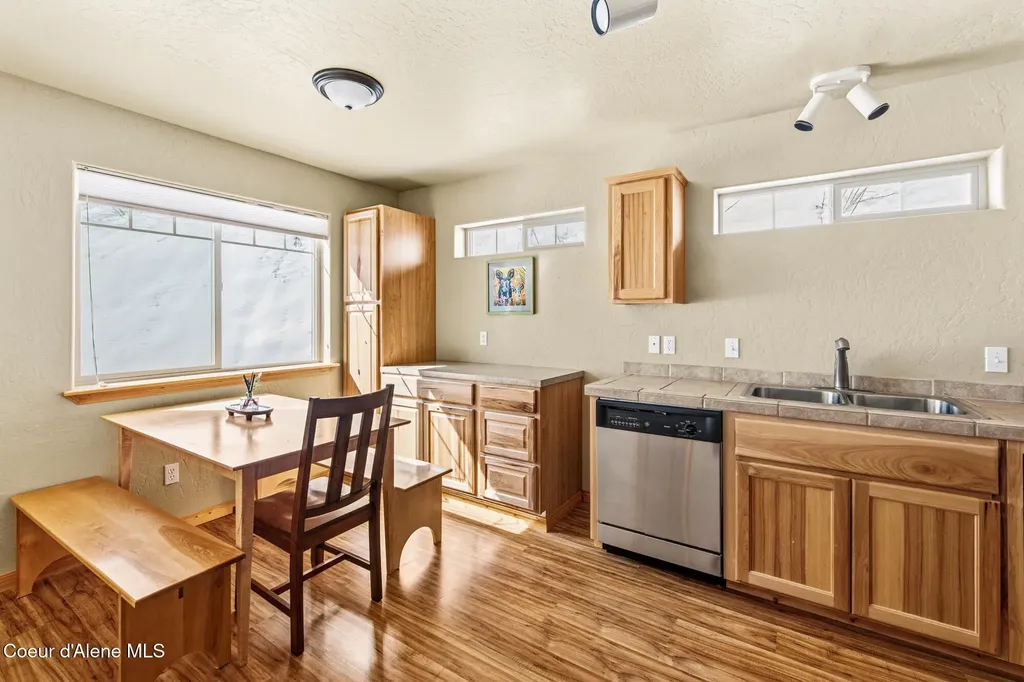 195 Snowplow Road Sandpoint ID 83864