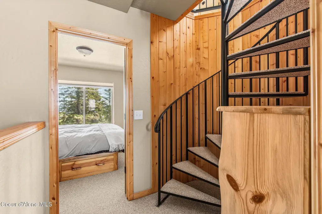 195 Snowplow Road Sandpoint ID 83864
