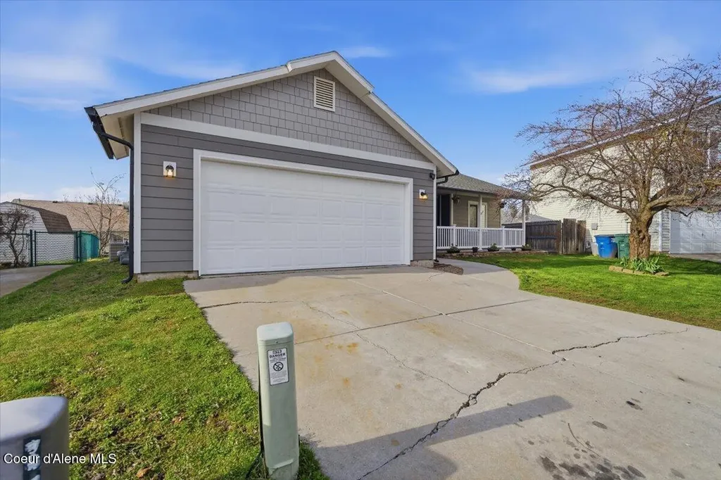 215 W Chippewa Drive Post Falls ID 83854