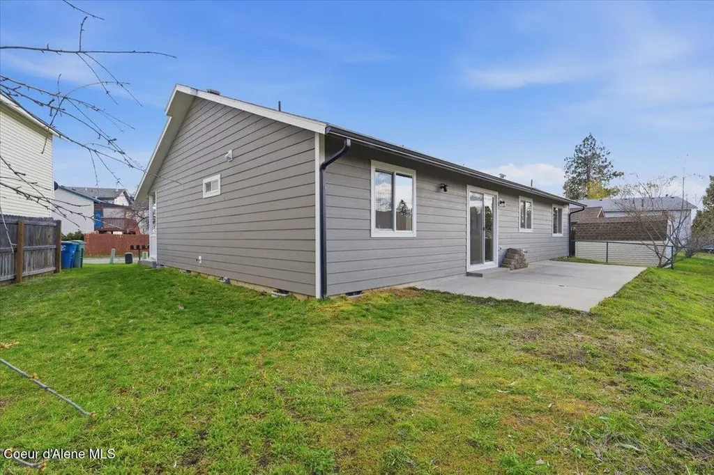 215 W Chippewa Drive Post Falls ID 83854
