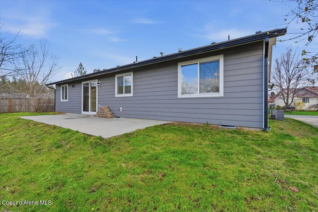 215 W Chippewa Drive Post Falls ID 83854