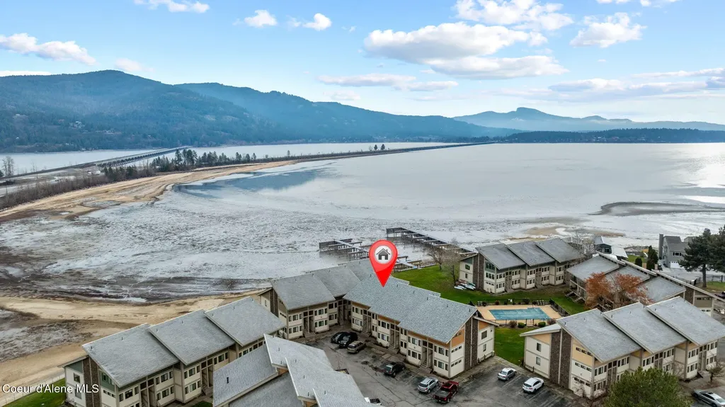 301 Iberian Way Sandpoint ID 83864
