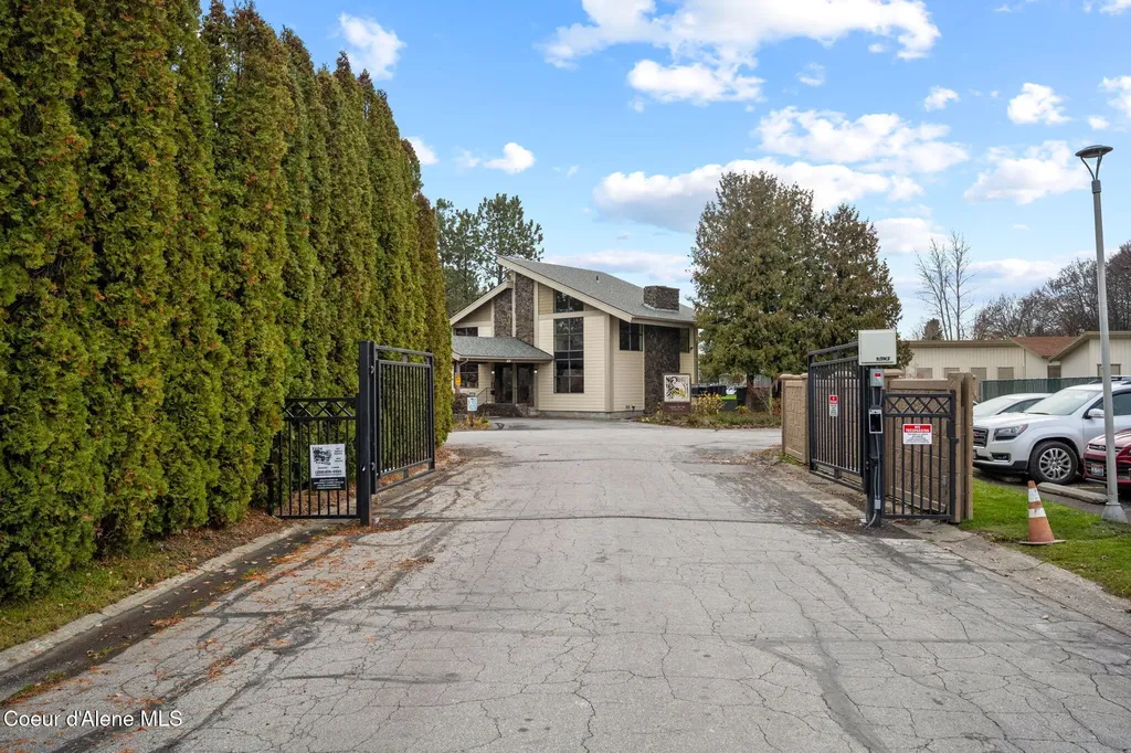 301 Iberian Way Sandpoint ID 83864