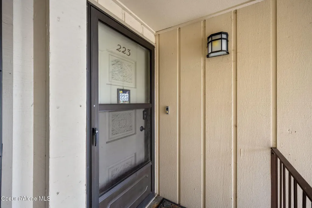 301 Iberian Way Sandpoint ID 83864