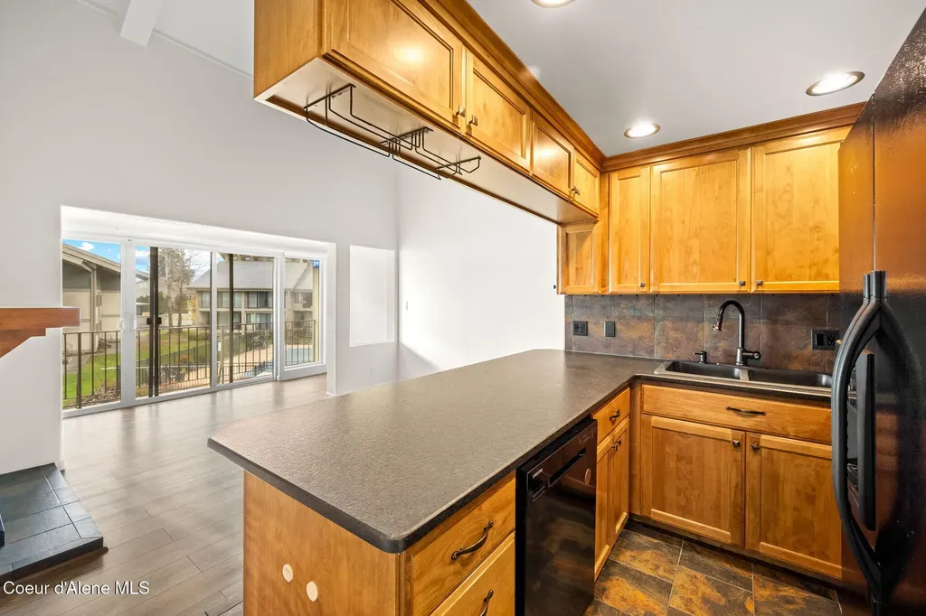 301 Iberian Way Sandpoint ID 83864
