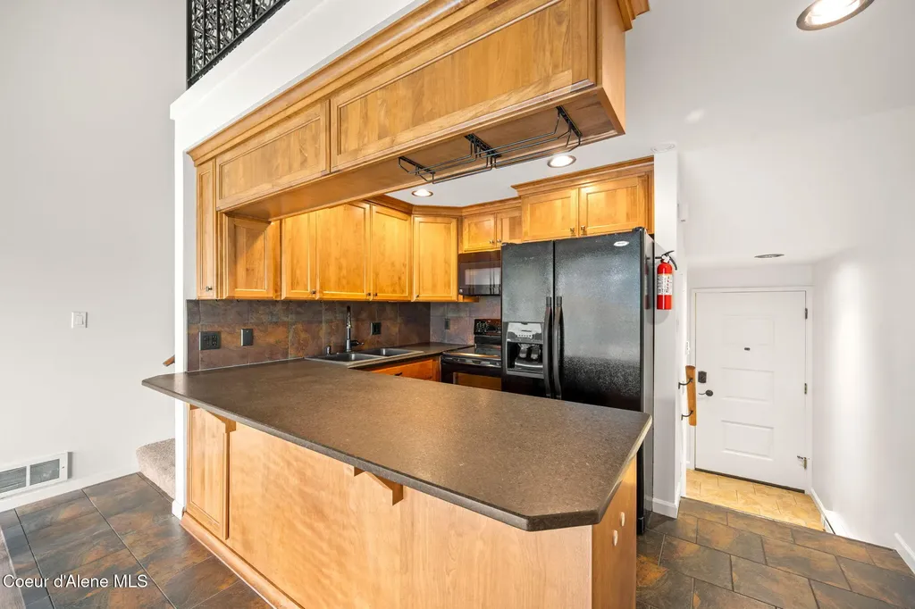 301 Iberian Way Sandpoint ID 83864