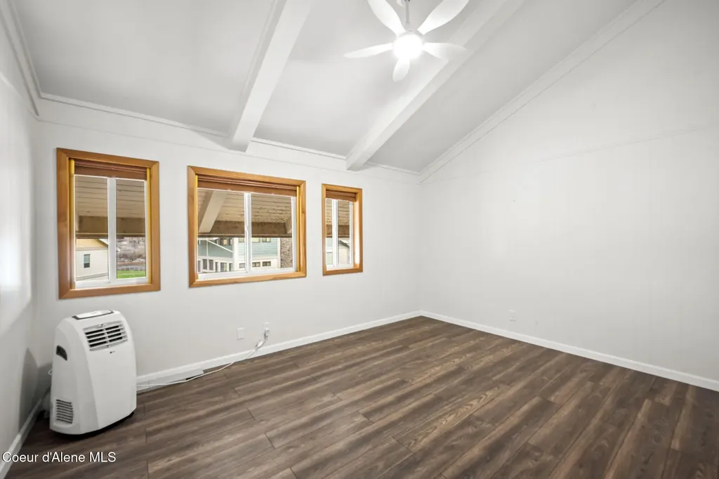 301 Iberian Way Sandpoint ID 83864
