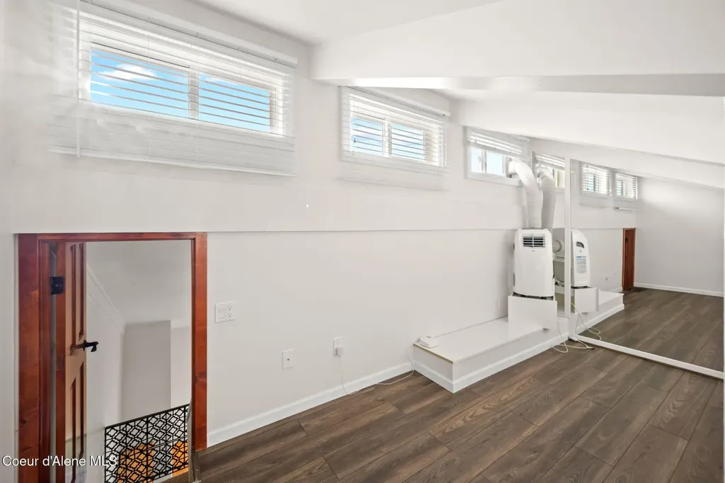 301 Iberian Way Sandpoint ID 83864
