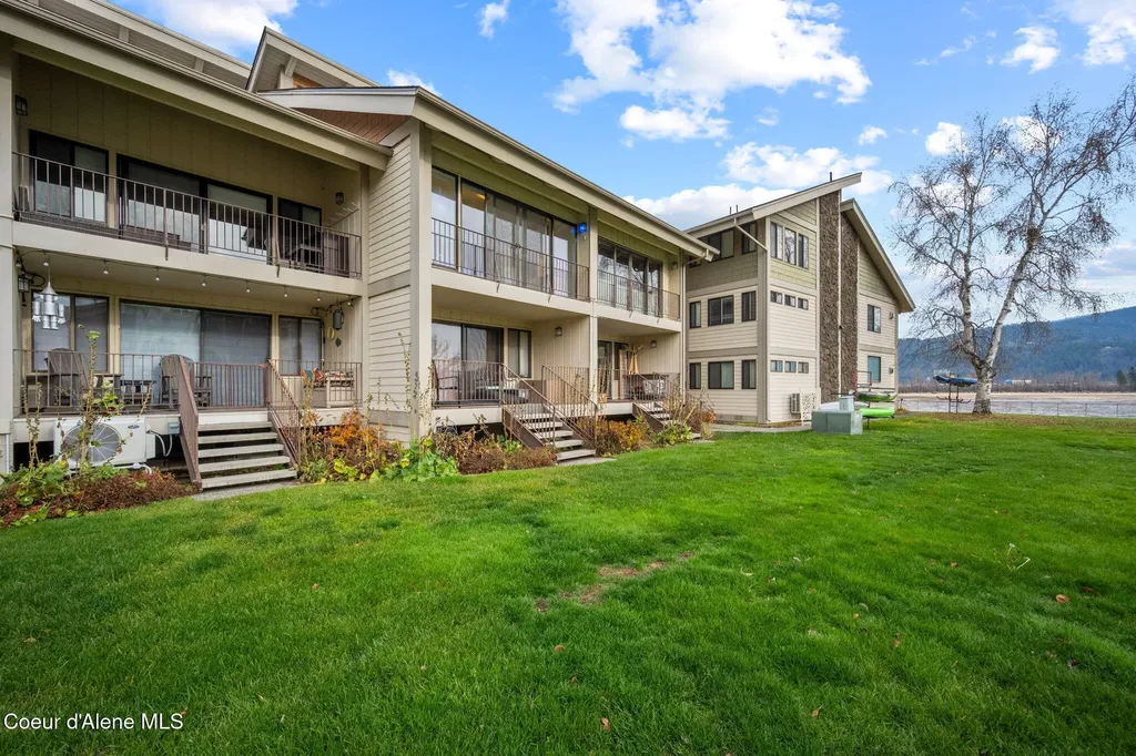 301 Iberian Way Sandpoint ID 83864