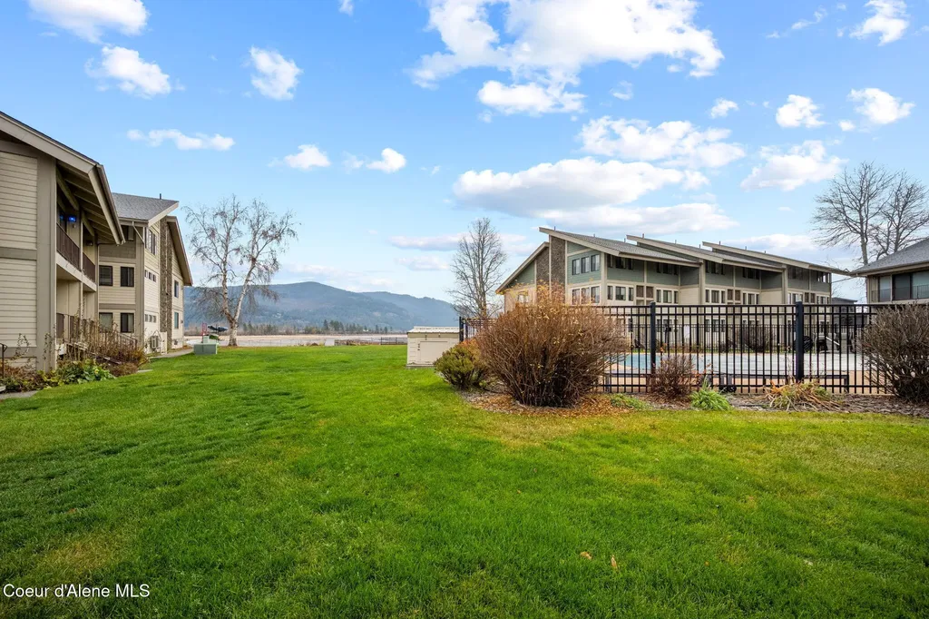 301 Iberian Way Sandpoint ID 83864