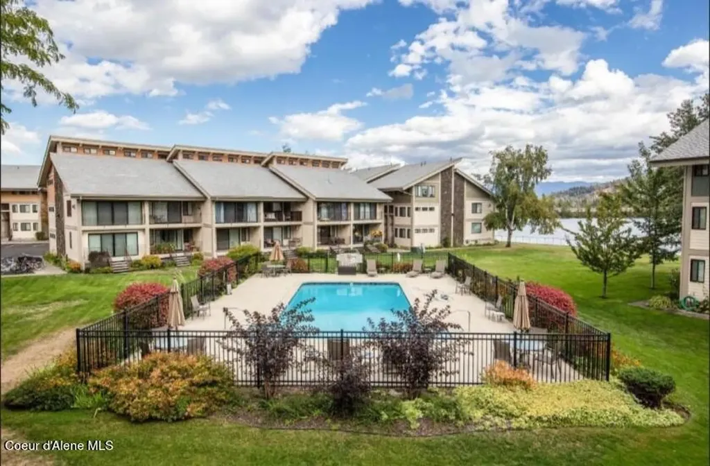 301 Iberian Way Sandpoint ID 83864