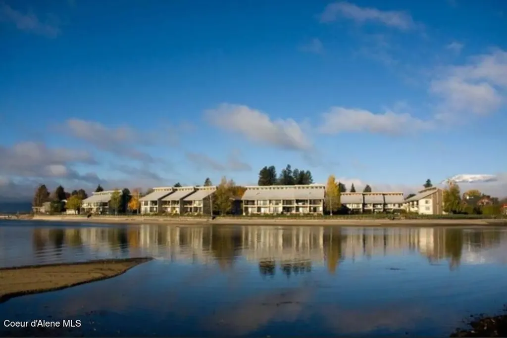 301 Iberian Way Sandpoint ID 83864