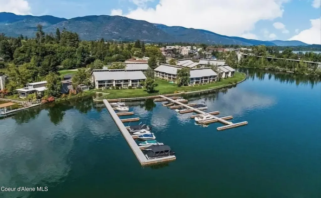301 Iberian Way Sandpoint ID 83864