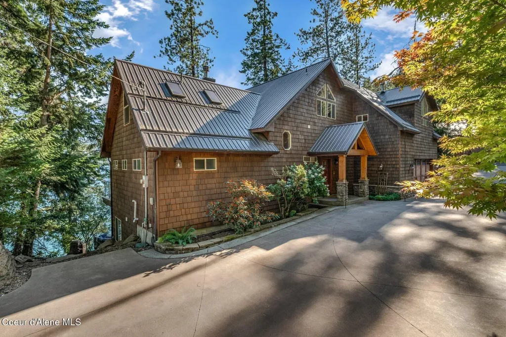 6469 E Evernade Road Hayden ID 83835