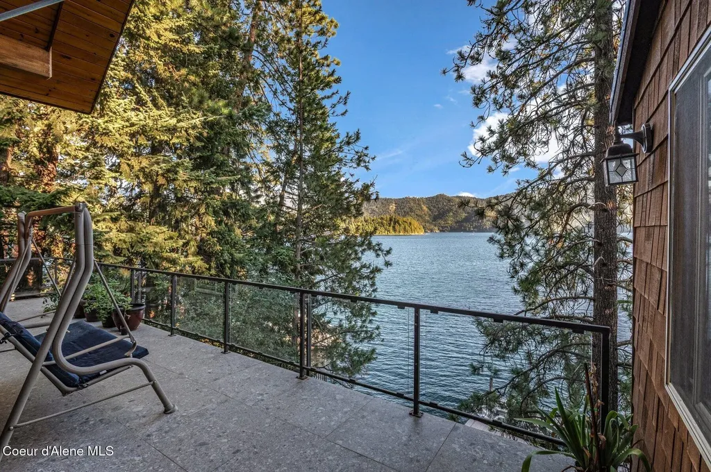 6469 E Evernade Road Hayden ID 83835