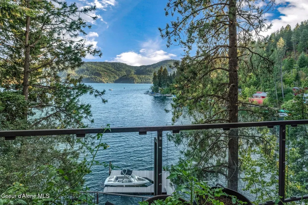 6469 E Evernade Road Hayden ID 83835