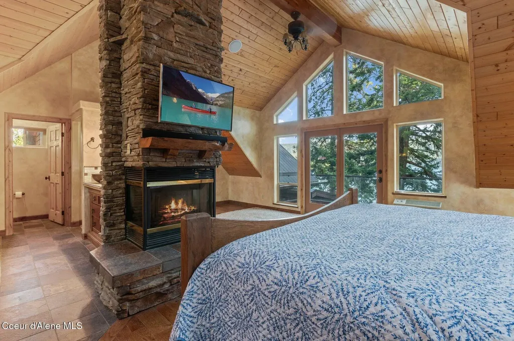 6469 E Evernade Road Hayden ID 83835