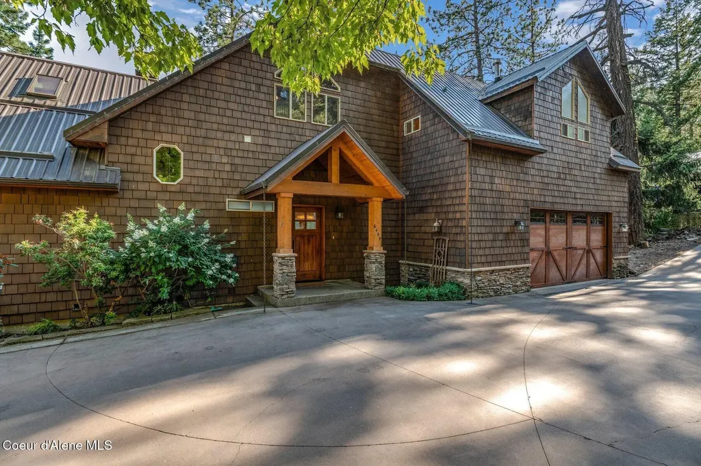 6469 E Evernade Road Hayden ID 83835