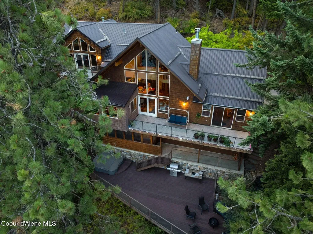 6469 E Evernade Road Hayden ID 83835