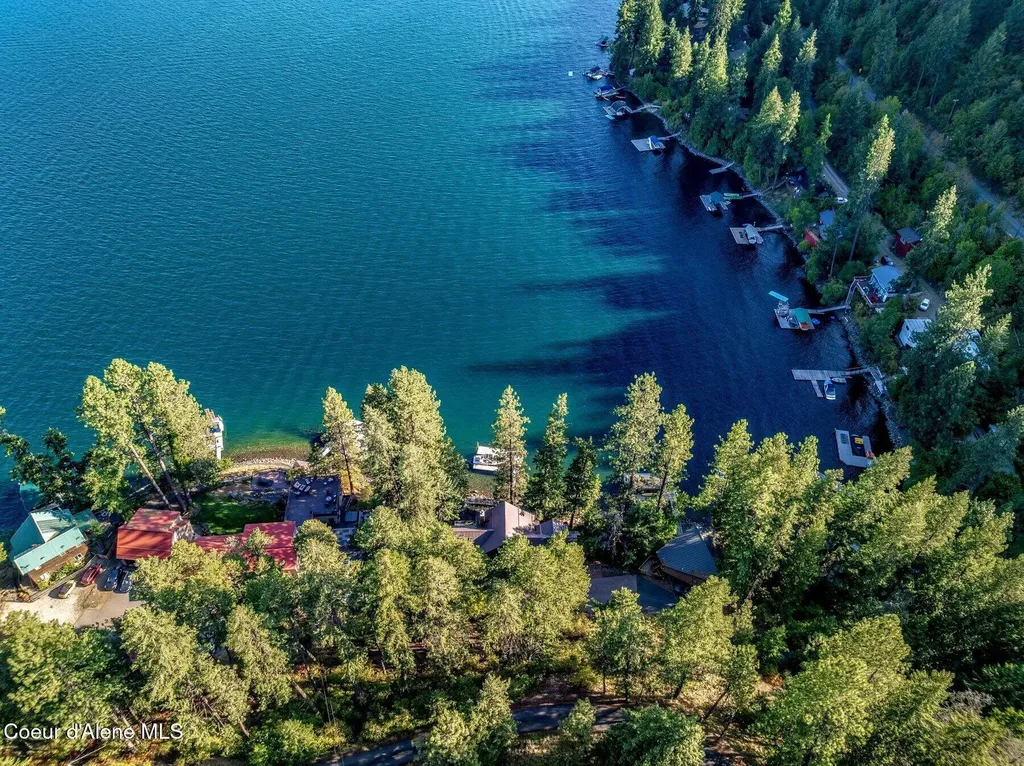 6469 E Evernade Road Hayden ID 83835