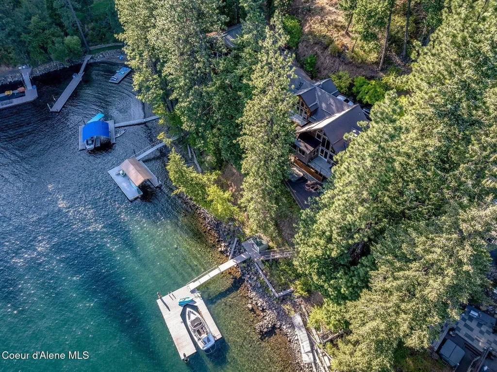 6469 E Evernade Road Hayden ID 83835