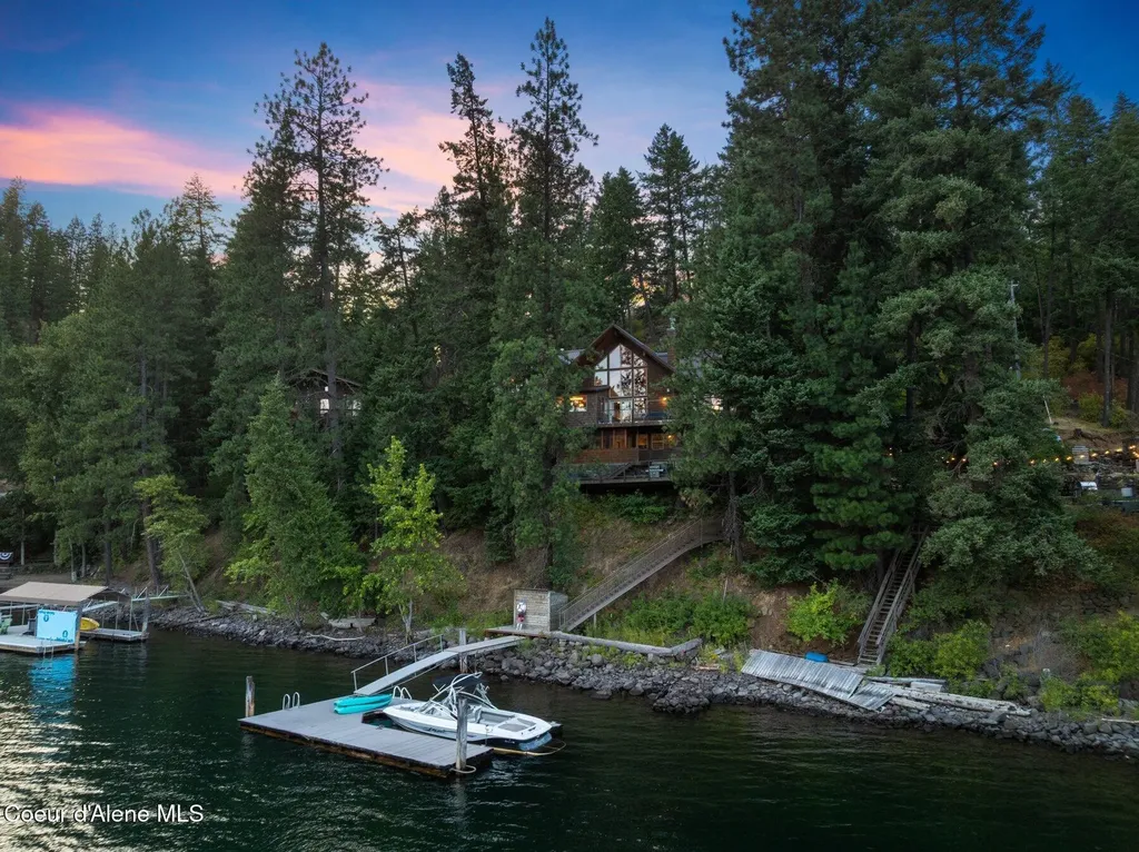 6469 E Evernade Road Hayden ID 83835