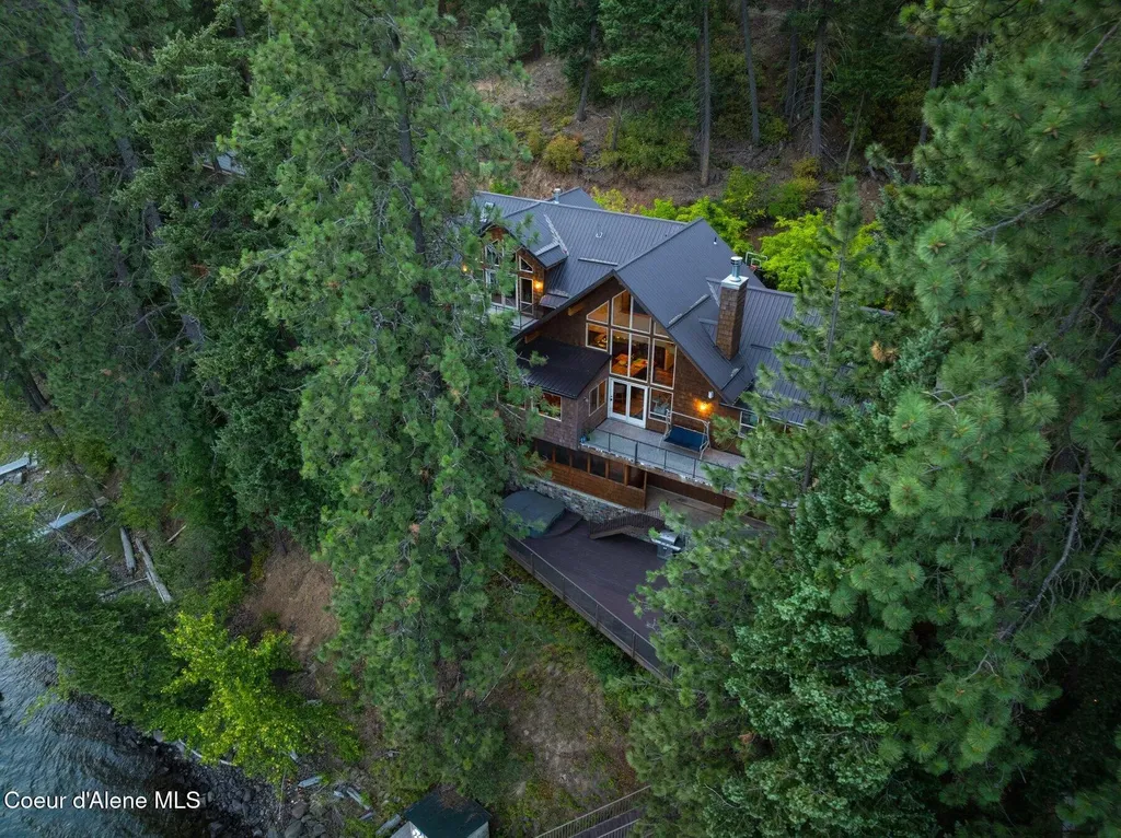 6469 E Evernade Road Hayden ID 83835