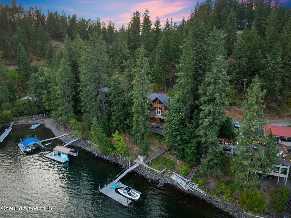 6469 E Evernade Road Hayden ID 83835