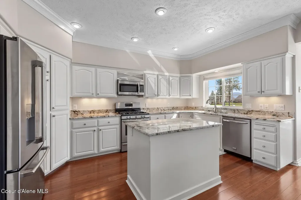 744 N Dundee Drive Post Falls ID 83854