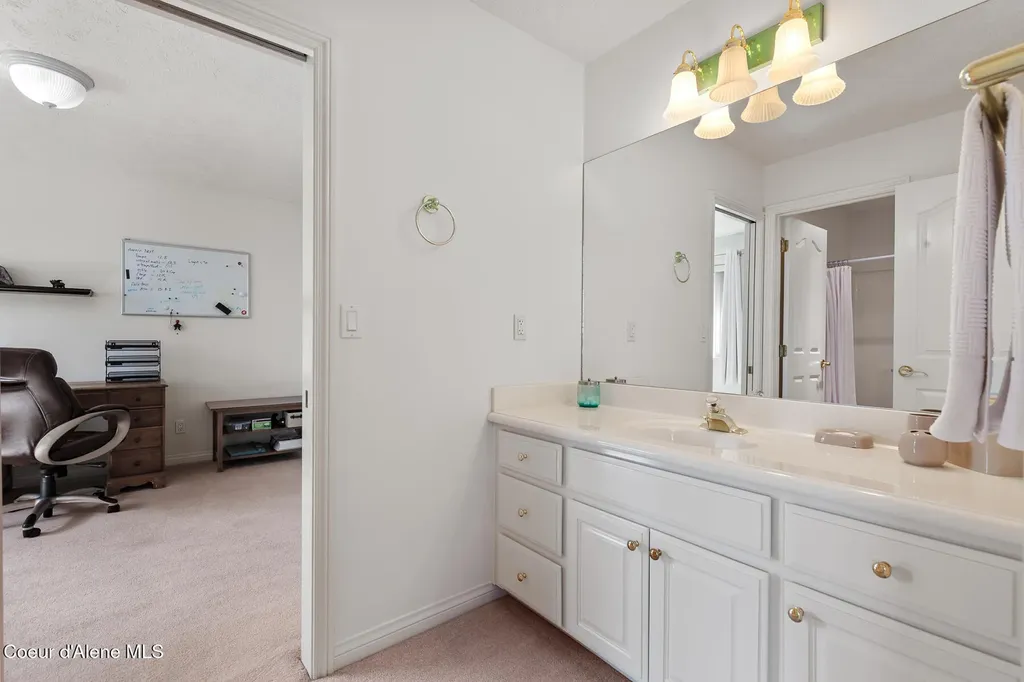 744 N Dundee Drive Post Falls ID 83854