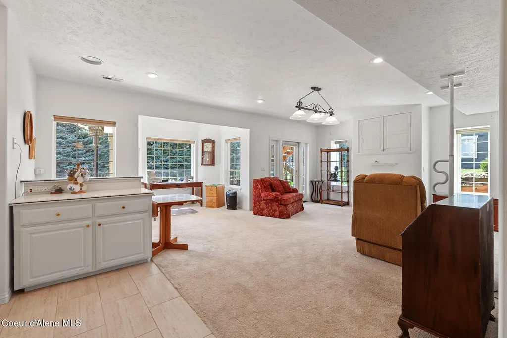 744 N Dundee Drive Post Falls ID 83854