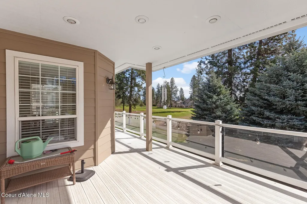 744 N Dundee Drive Post Falls ID 83854