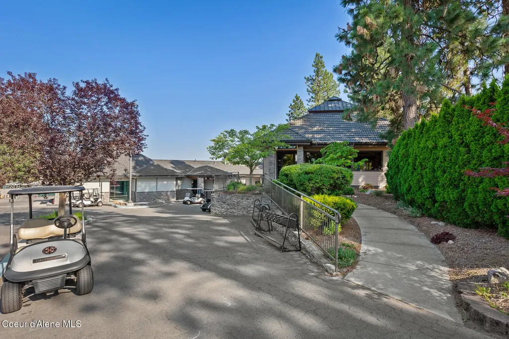 744 N Dundee Drive Post Falls ID 83854