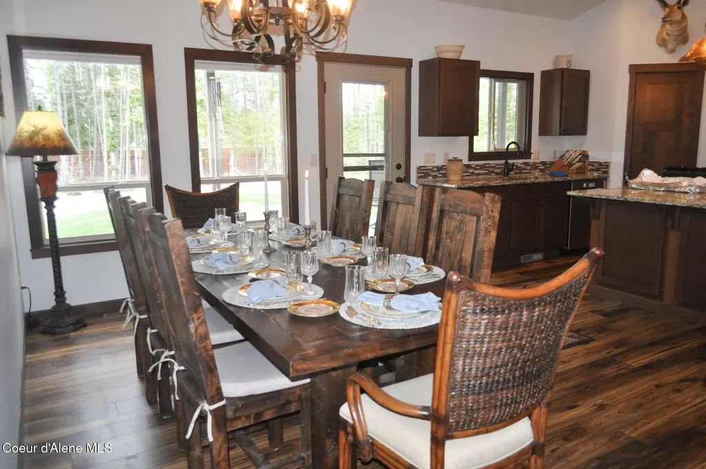11111 E Arroyo Lane Athol ID 83801
