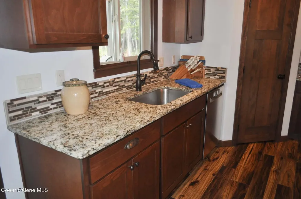 11111 E Arroyo Lane Athol ID 83801