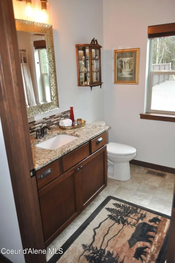 11111 E Arroyo Lane Athol ID 83801