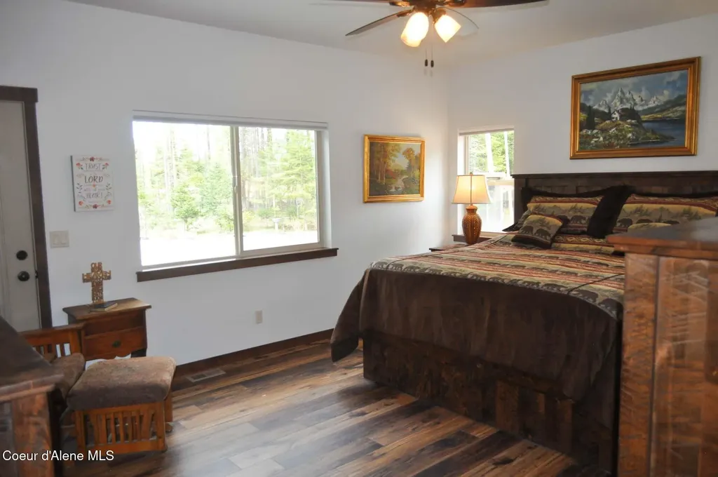 11111 E Arroyo Lane Athol ID 83801