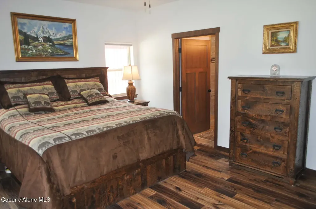 11111 E Arroyo Lane Athol ID 83801