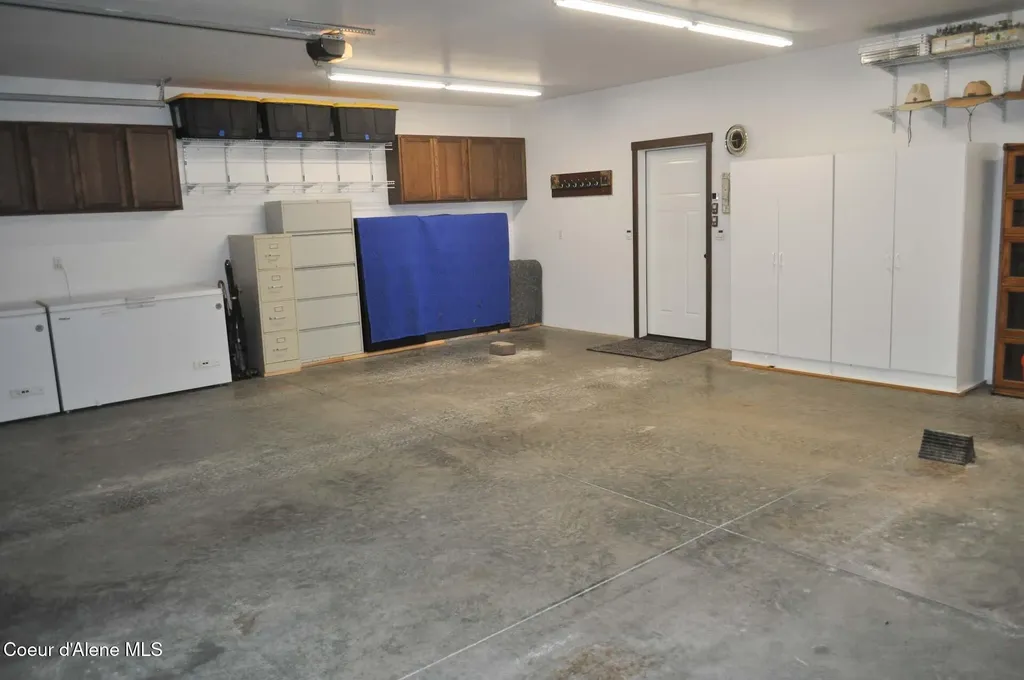 11111 E Arroyo Lane Athol ID 83801