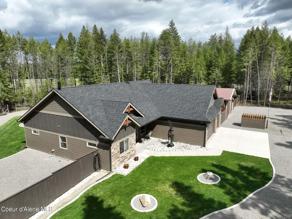 11111 E Arroyo Lane Athol ID 83801