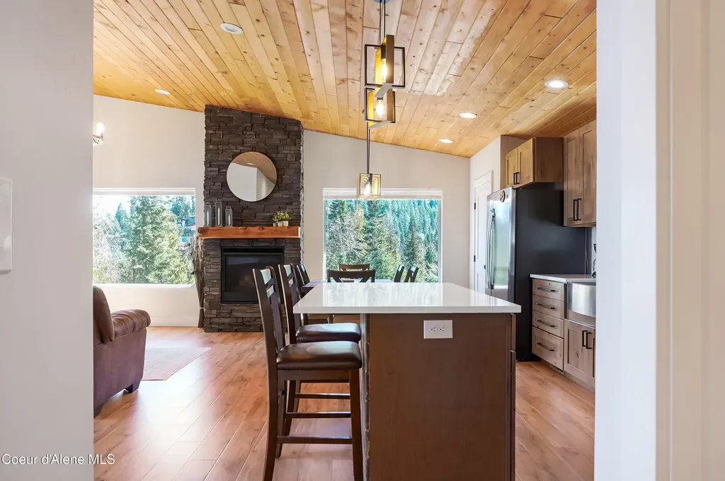 3378 E Doe Run Court Hayden ID 83835