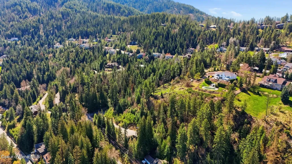 3378 E Doe Run Court Hayden ID 83835