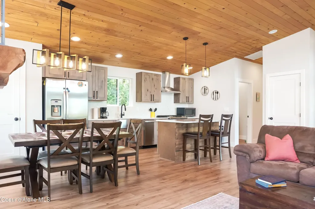 3378 E Doe Run Court Hayden ID 83835