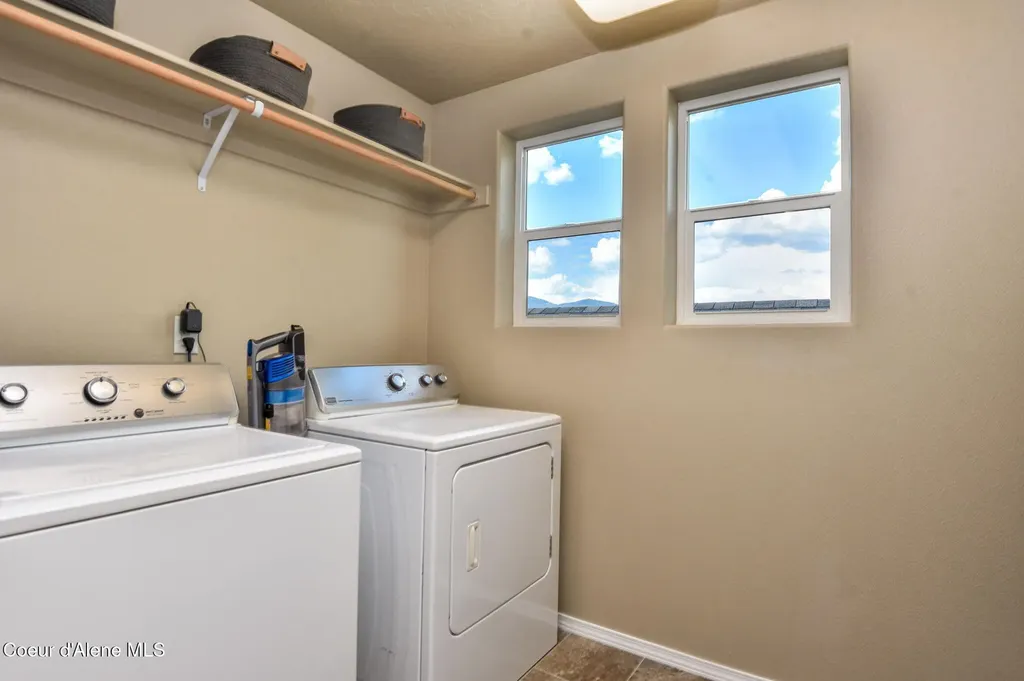 6012 W Twister Road Rathdrum ID 83858
