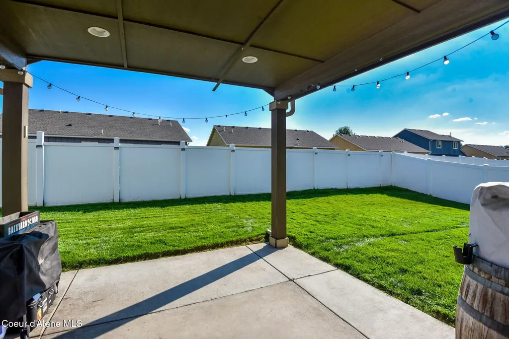 6012 W Twister Road Rathdrum ID 83858