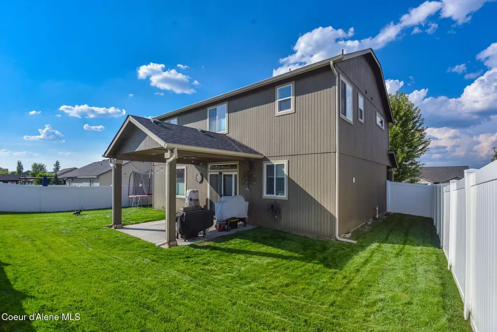 6012 W Twister Road Rathdrum ID 83858