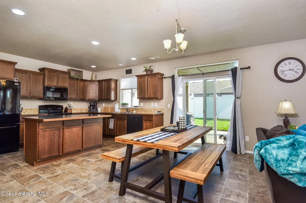 6012 W Twister Road Rathdrum ID 83858