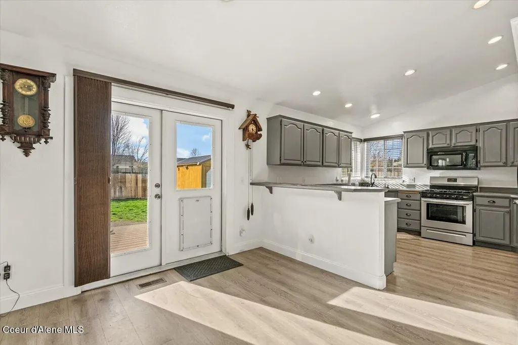 9269 N Crabapple Court Hayden ID 83835