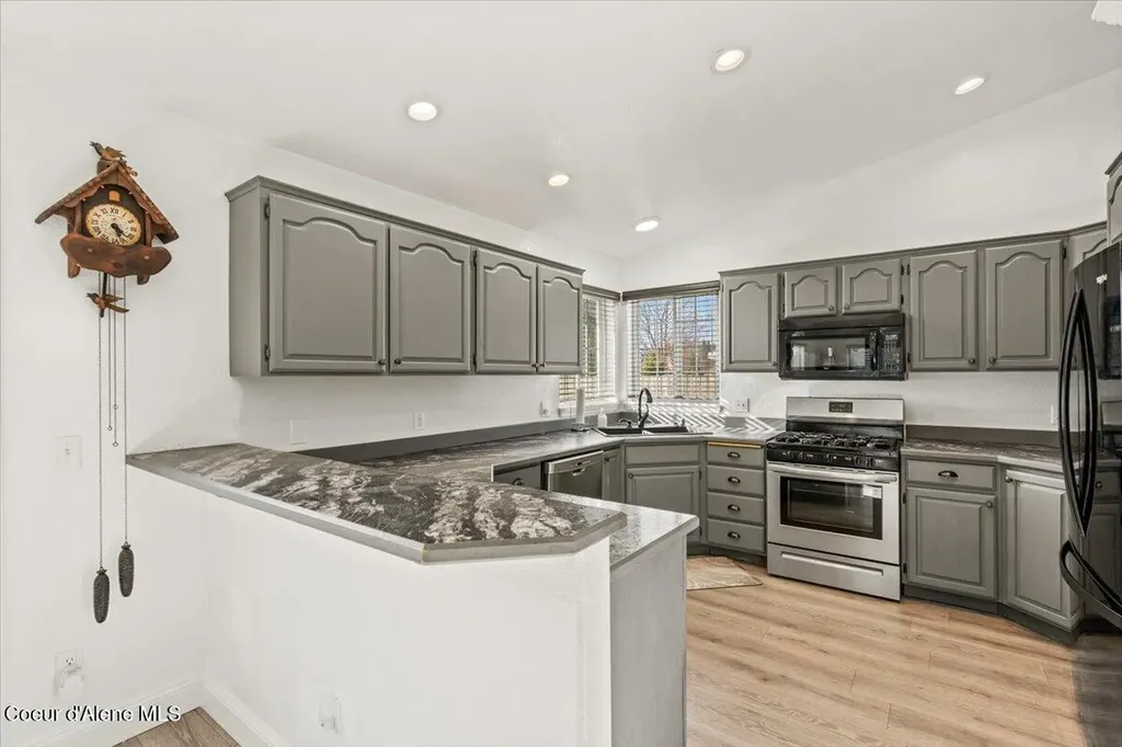 9269 N Crabapple Court Hayden ID 83835