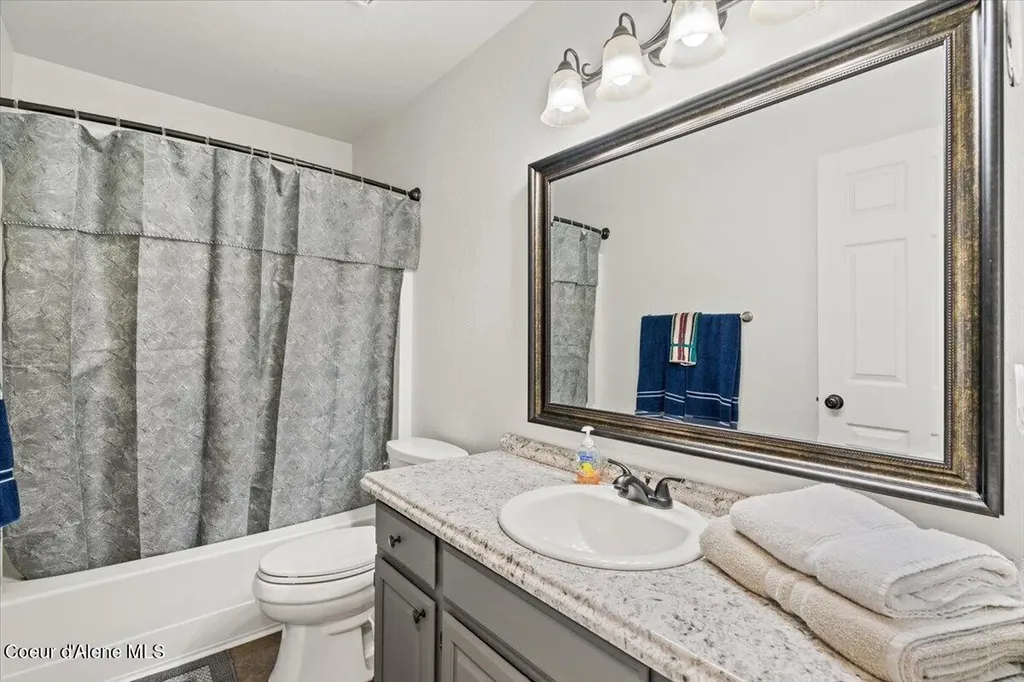 9269 N Crabapple Court Hayden ID 83835